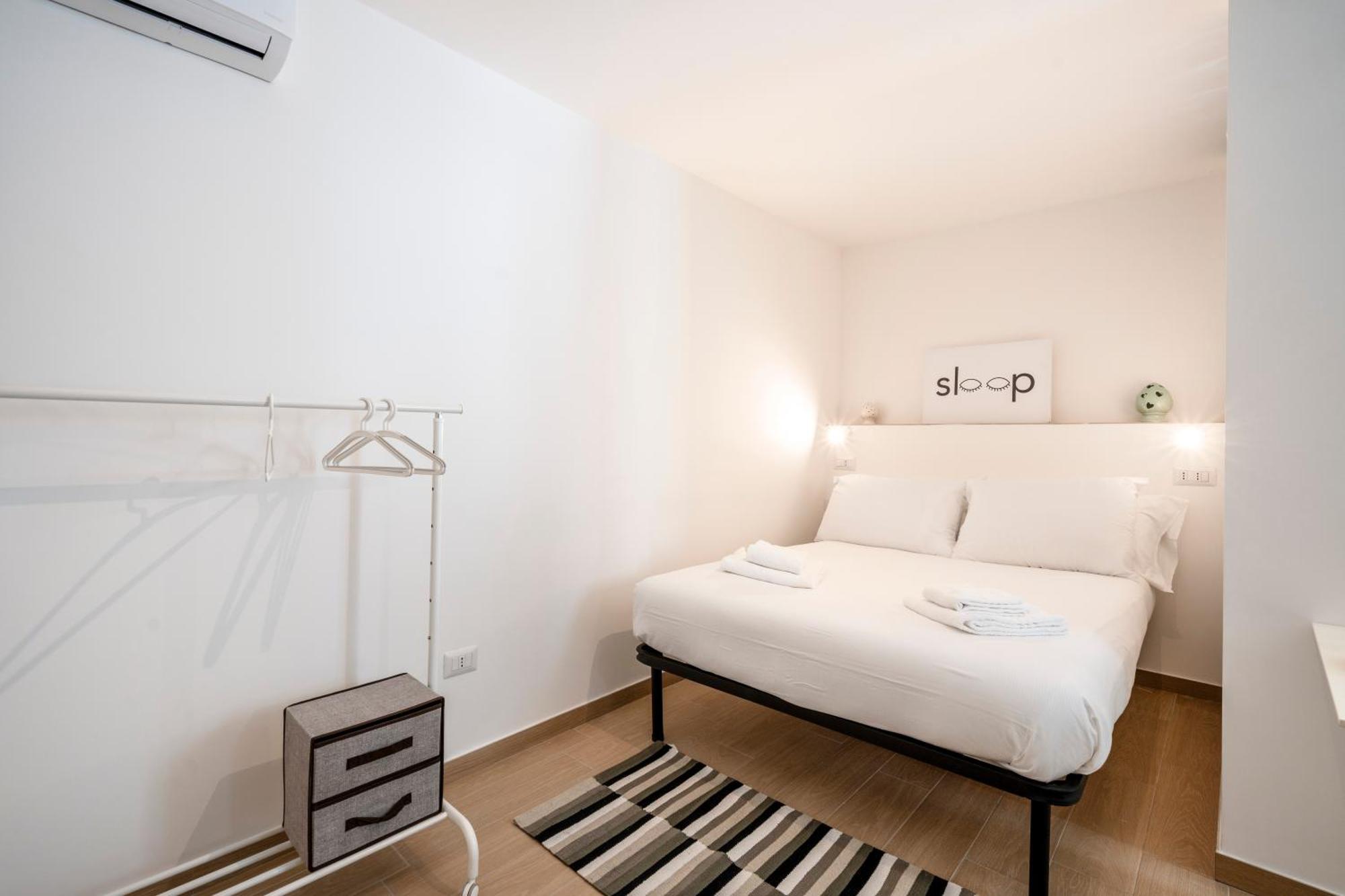 Room 4 - Lovely & Functional Studio บารี ภายนอก รูปภาพ
